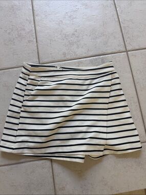 fab'rik Black and Cream Striped High-Waist Skort
